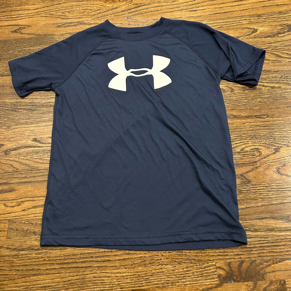 Under Armour T-shirt. Youth size large.